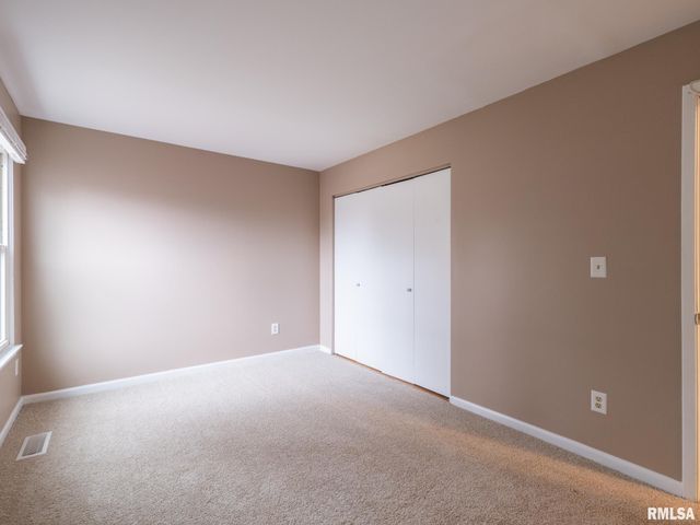 3563 W SAYMORE Lane, Peoria, IL 61615