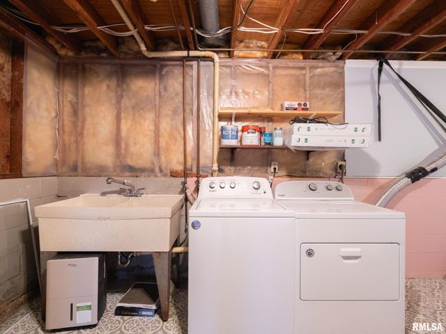 3563 W SAYMORE Lane, Peoria, IL 61615