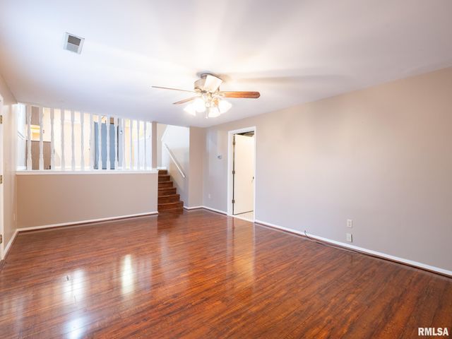 3563 W SAYMORE Lane, Peoria, IL 61615