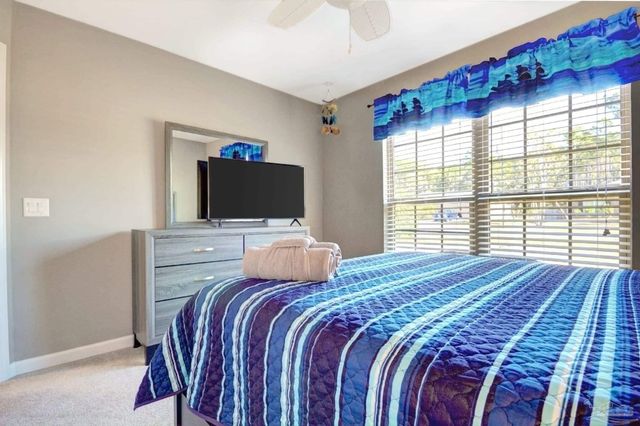 1973 Salamanca St, Navarre, FL 32566