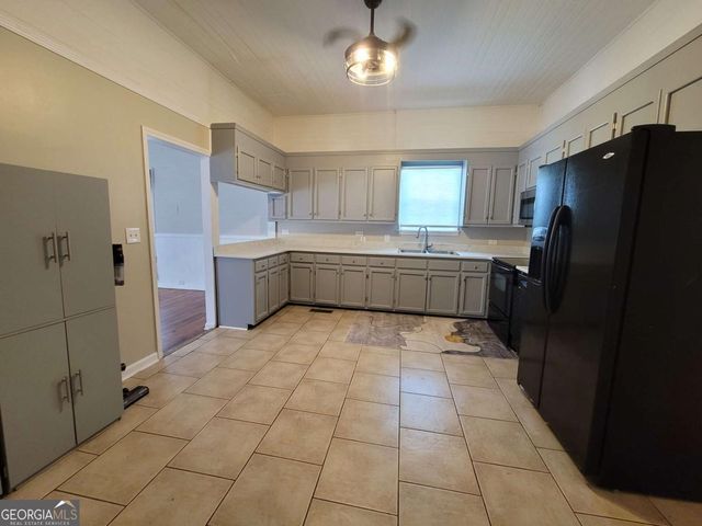 29 Elm Street, Aragon, GA 30104