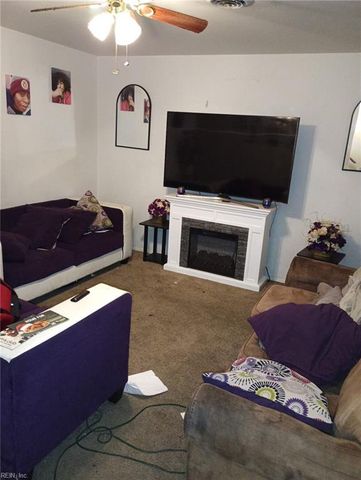 1678 Darren CIR, Portsmouth, VA 23701