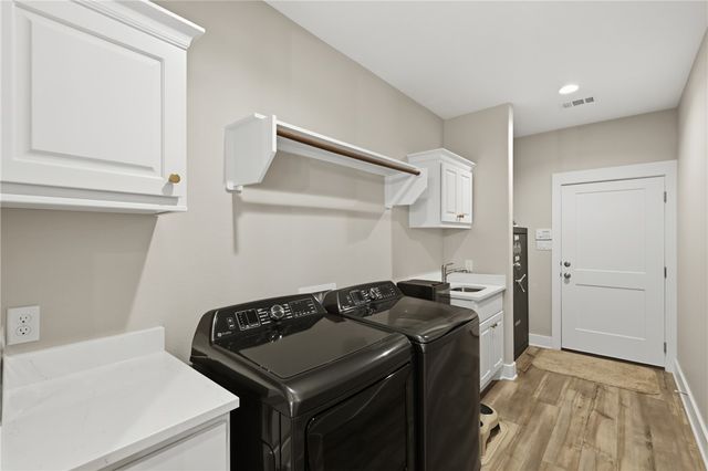 5046 Mooney Falls Drive, Bryan, TX 77802