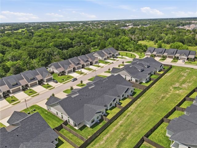 5046 Mooney Falls Drive, Bryan, TX 77802