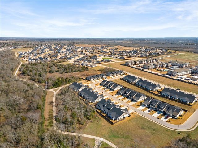 5046 Mooney Falls Drive, Bryan, TX 77802