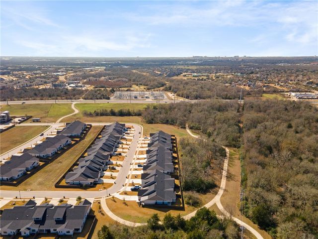 5046 Mooney Falls Drive, Bryan, TX 77802