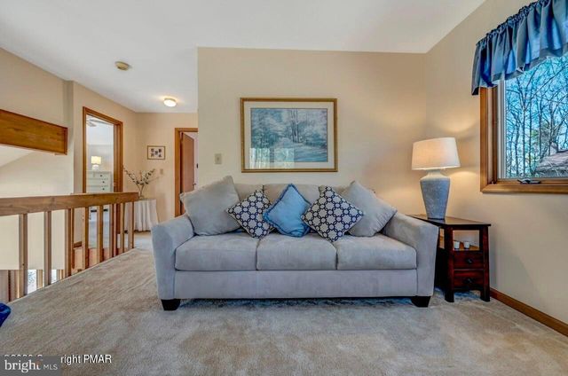 21 SASSAFRAS RD, Lake Harmony, PA 18624