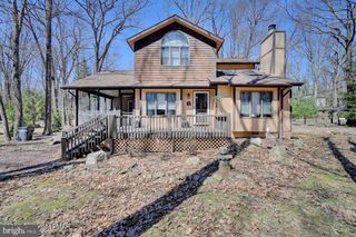 21 SASSAFRAS RD, Lake Harmony, PA 18624