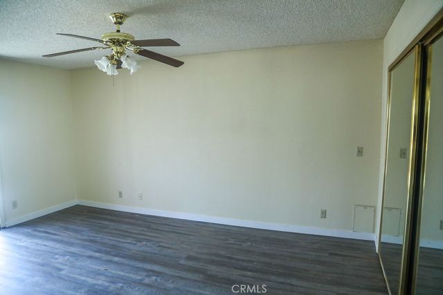 4545 W Avenue L10, Lancaster, CA 93536