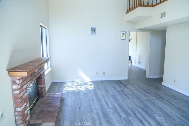 4545 W Avenue L10, Lancaster, CA 93536