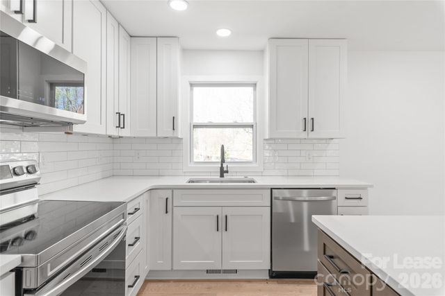 1315 Vickie Lane, Matthews, NC 28104