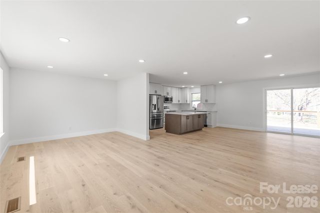 1315 Vickie Lane, Matthews, NC 28104