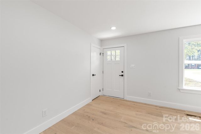 1315 Vickie Lane, Matthews, NC 28104