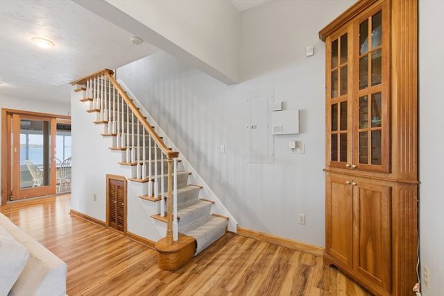 24 Holmes Ave, Kingston, MA 02364