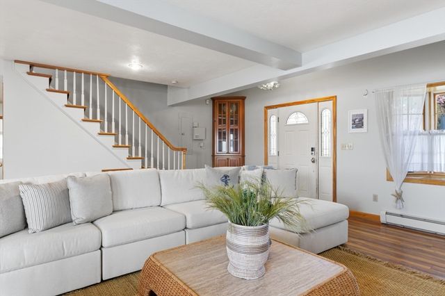 24 Holmes Ave, Kingston, MA 02364