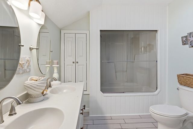 24 Holmes Ave, Kingston, MA 02364
