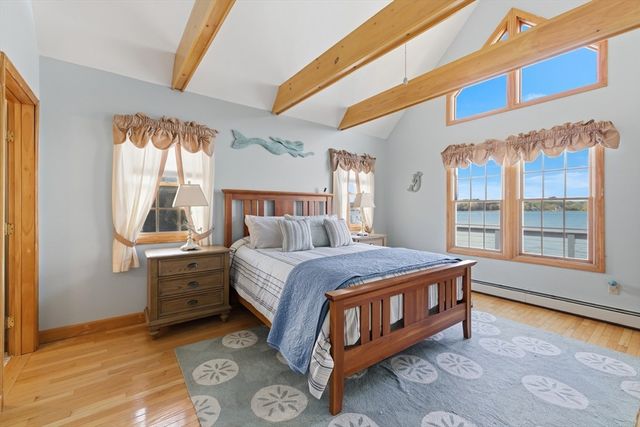 24 Holmes Ave, Kingston, MA 02364