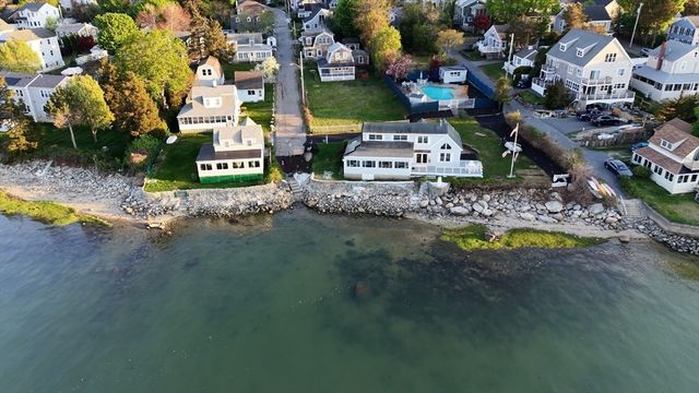 24 Holmes Ave, Kingston, MA 02364