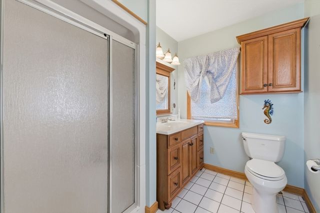 24 Holmes Ave, Kingston, MA 02364