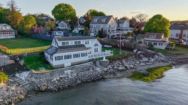 24 Holmes Ave, Kingston, MA 02364