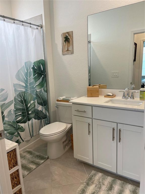 Image 21 of property listing at 11321 PINOT DRIVE, Venice, FL 34293
