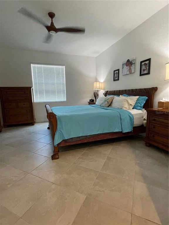 Image 8 of property listing at 11321 PINOT DRIVE, Venice, FL 34293