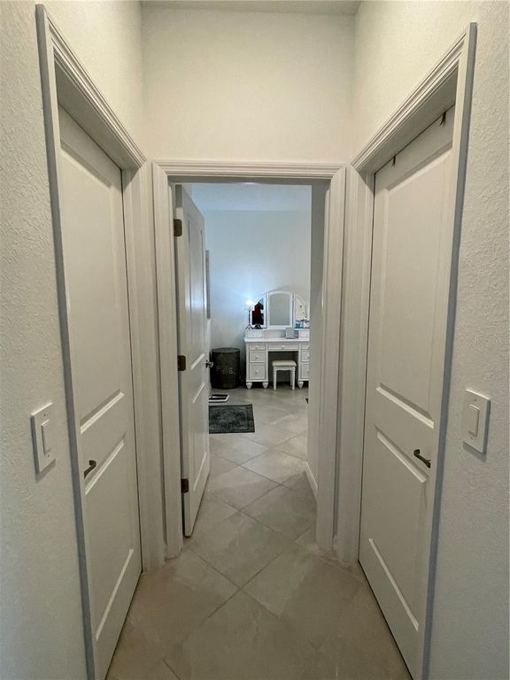 Image 9 of property listing at 11321 PINOT DRIVE, Venice, FL 34293