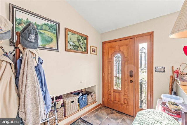 82 PISTON CT, Stewartstown, PA 17363