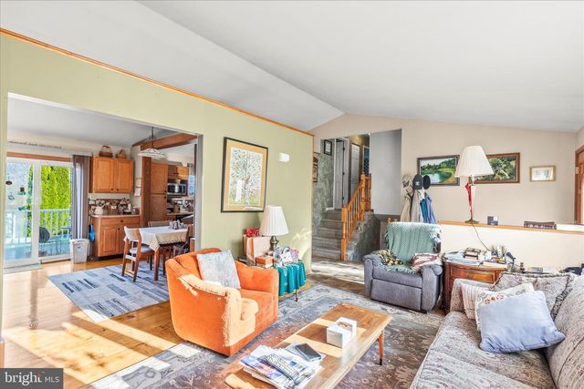 82 PISTON CT, Stewartstown, PA 17363