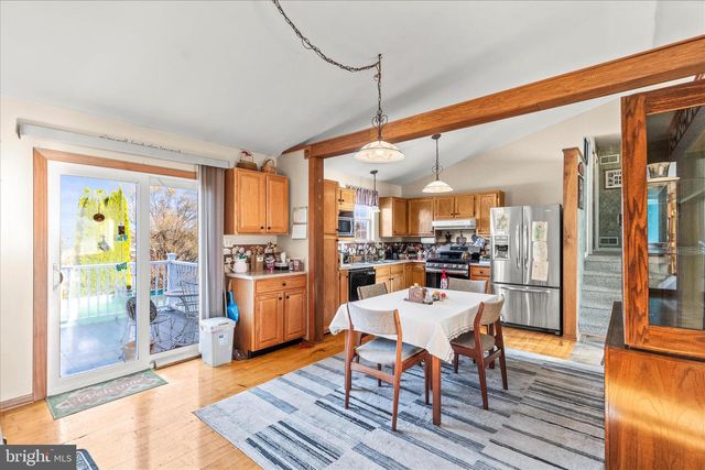 82 PISTON CT, Stewartstown, PA 17363