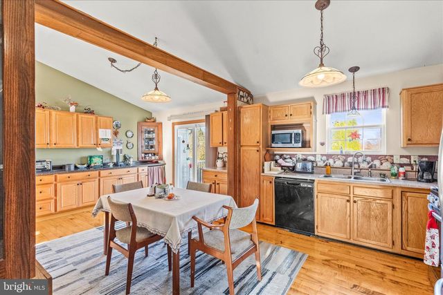 82 PISTON CT, Stewartstown, PA 17363