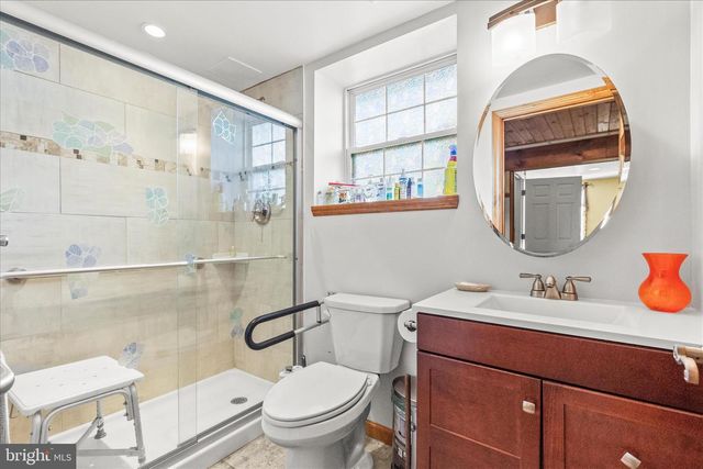 82 PISTON CT, Stewartstown, PA 17363