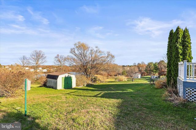 82 PISTON CT, Stewartstown, PA 17363