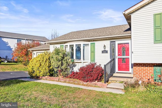 82 PISTON CT, Stewartstown, PA 17363