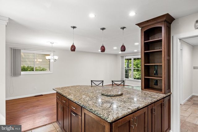 7 ANDREW LN, Cherry Hill, NJ 08003