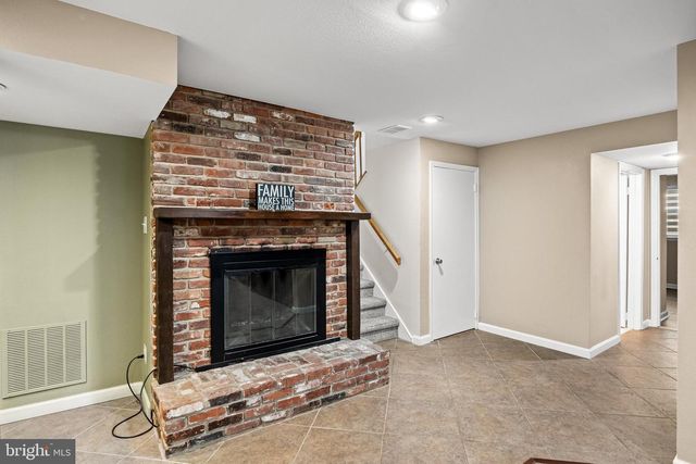7 ANDREW LN, Cherry Hill, NJ 08003