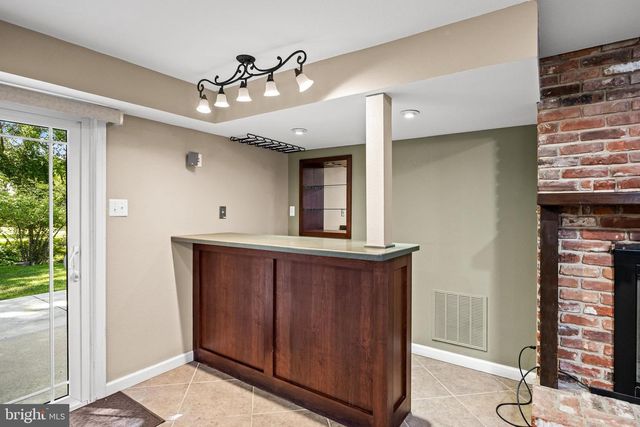 7 ANDREW LN, Cherry Hill, NJ 08003