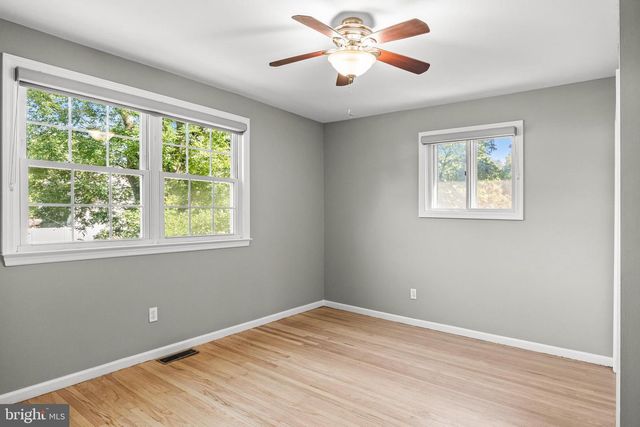 7 ANDREW LN, Cherry Hill, NJ 08003