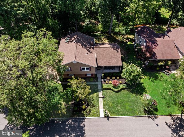 7 ANDREW LN, Cherry Hill, NJ 08003