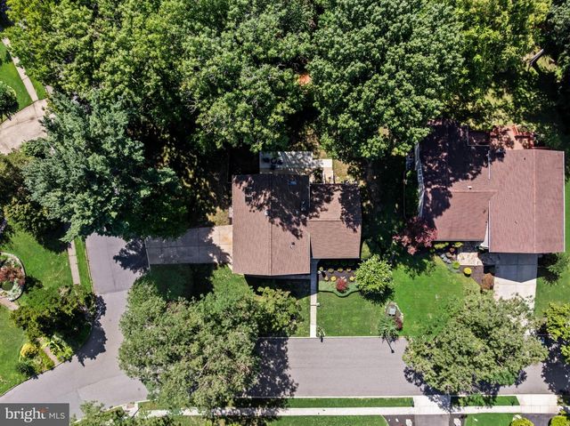 7 ANDREW LN, Cherry Hill, NJ 08003