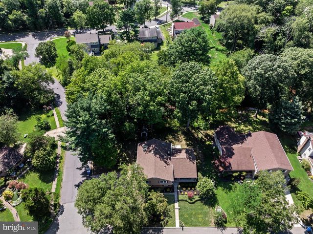 7 ANDREW LN, Cherry Hill, NJ 08003