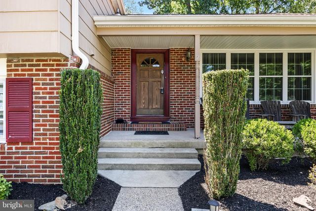 7 ANDREW LN, Cherry Hill, NJ 08003