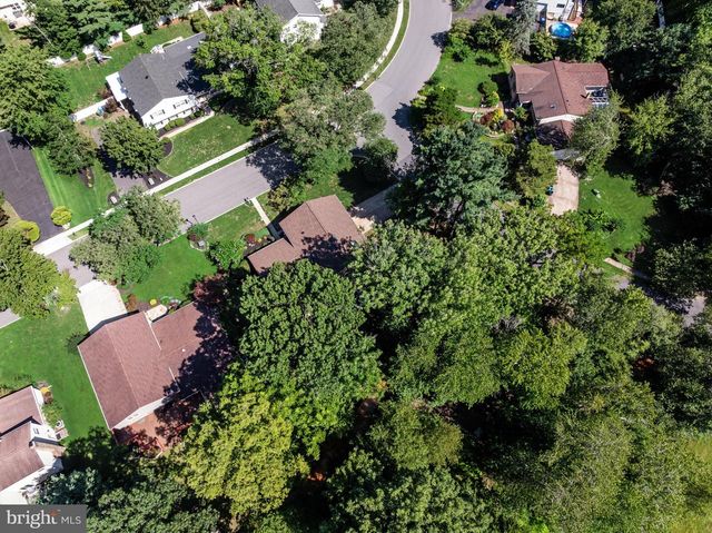 7 ANDREW LN, Cherry Hill, NJ 08003