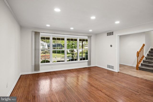 7 ANDREW LN, Cherry Hill, NJ 08003