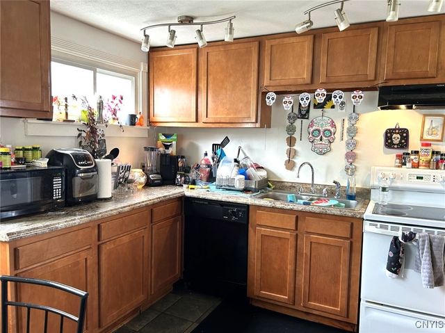 211 Memphis Street, Salina, NY 13088