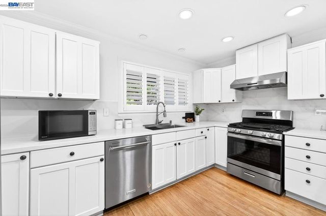 1317 Saint Mary Dr, Livermore, CA 94550