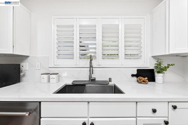 1317 Saint Mary Dr, Livermore, CA 94550