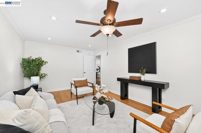 1317 Saint Mary Dr, Livermore, CA 94550