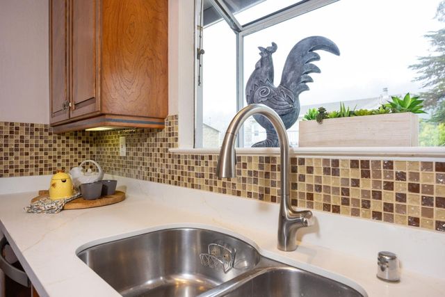 1077 Pearl Avenue, Moss Beach, CA 94038