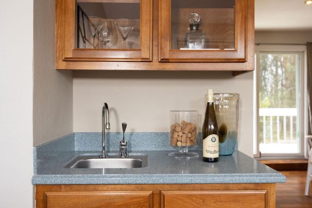 1077 Pearl Avenue, Moss Beach, CA 94038